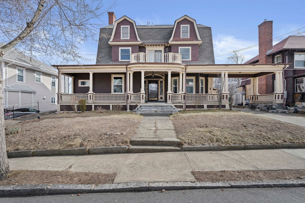 33 Whitney Rd