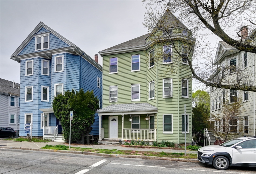 769 Boylston St # 3