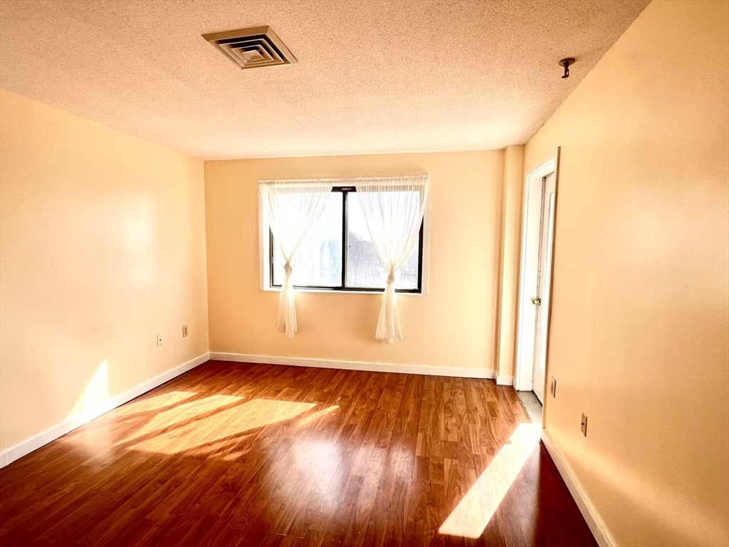 90 Quincy Shore Dr Unit: 621