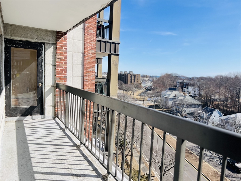 90 Quincy Shore Dr Unit: 621