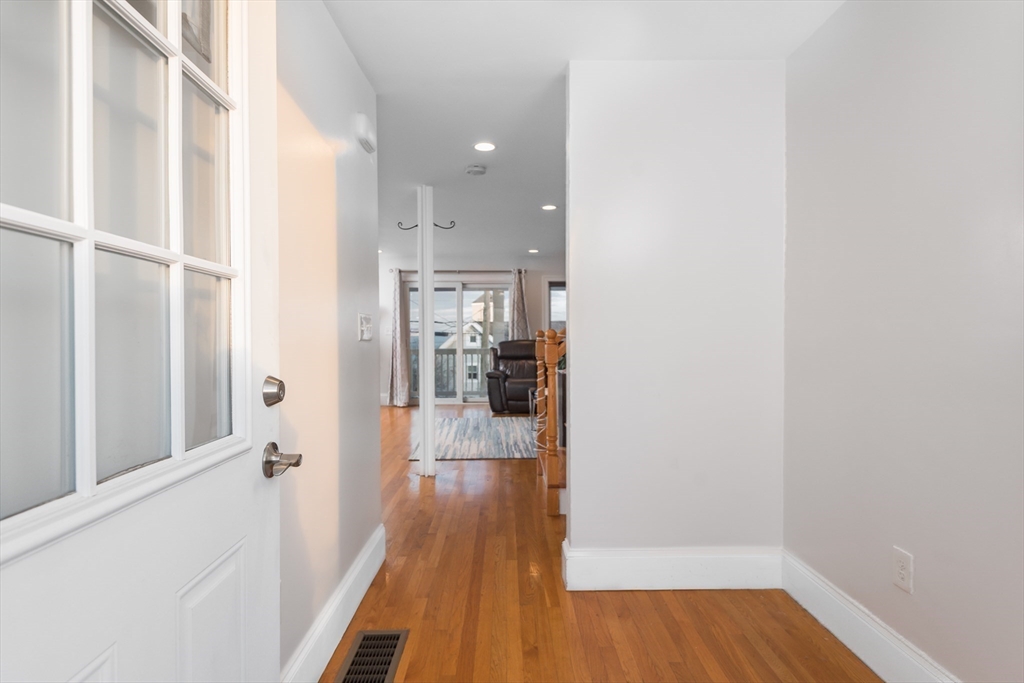 48 Sea Ave