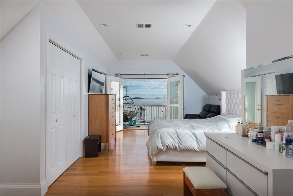 48 Sea Ave