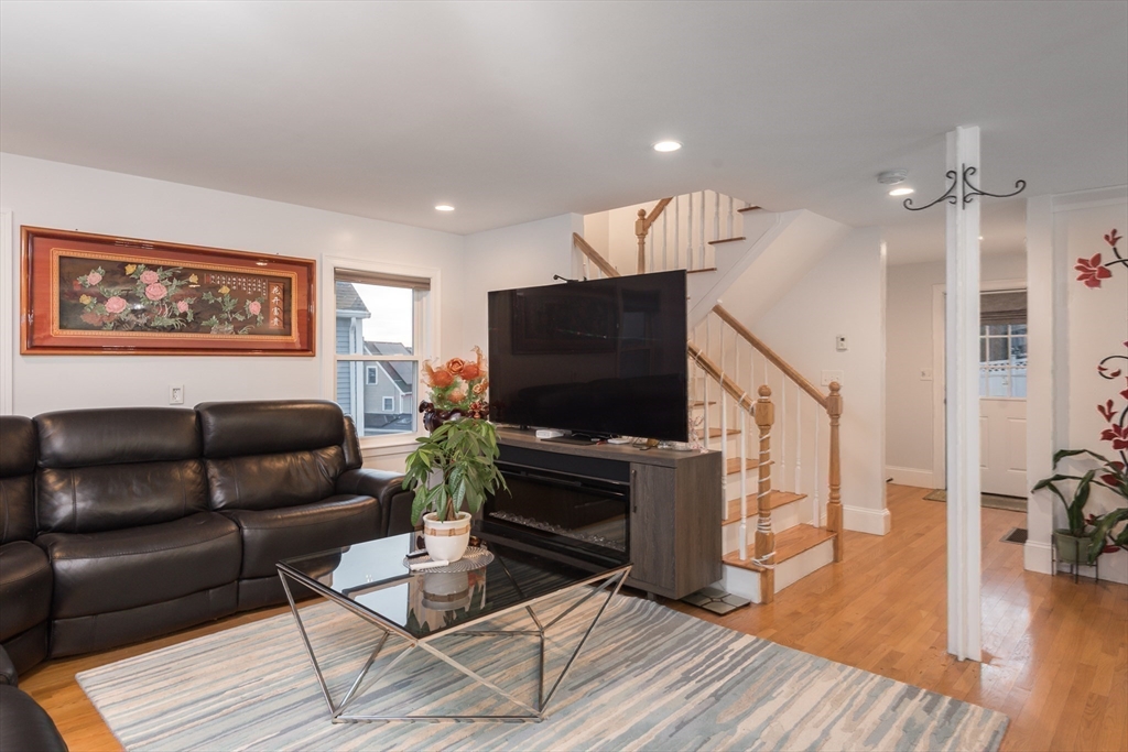 48 Sea Ave