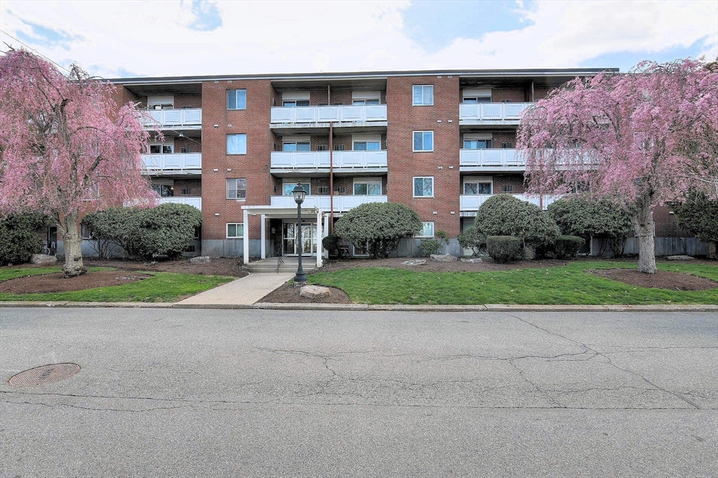 179 Presidents Ln # 3E
