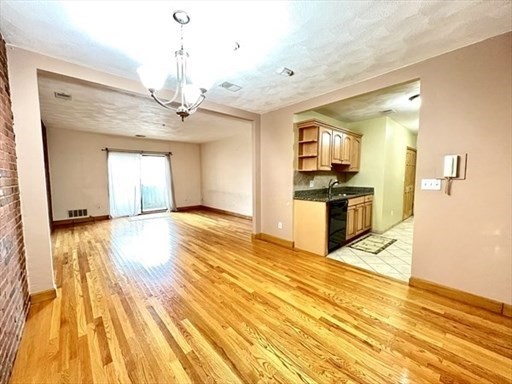 123 Elm St # A9