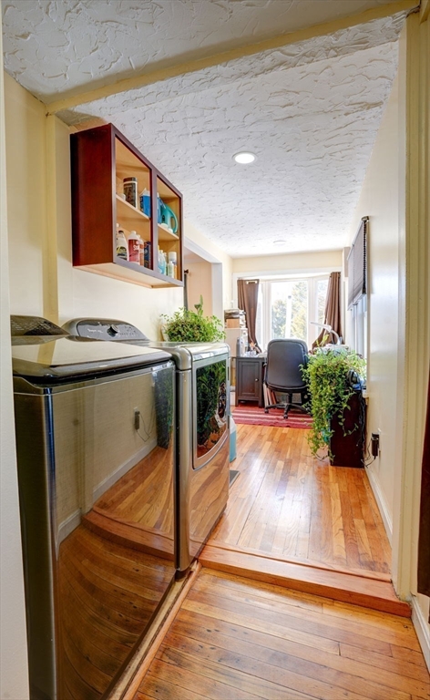 12 Harbor View Ave
