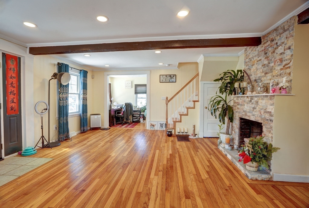 12 Harbor View Ave