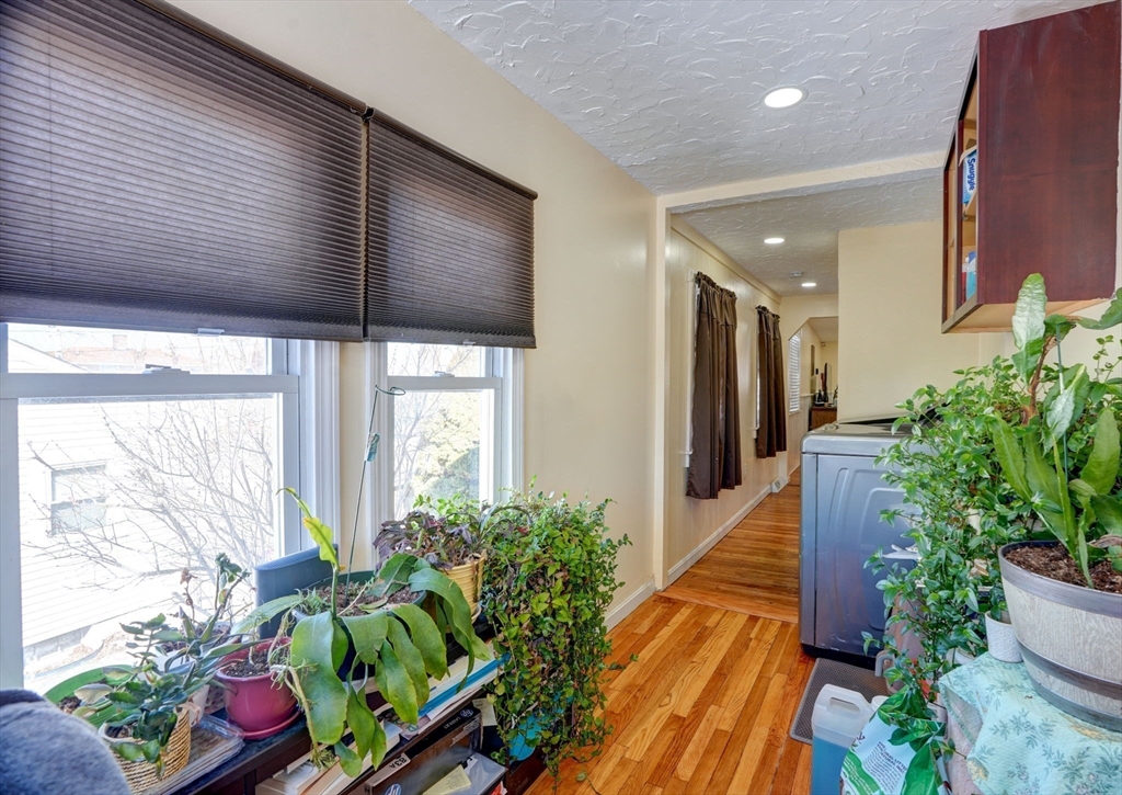 12 Harbor View Ave