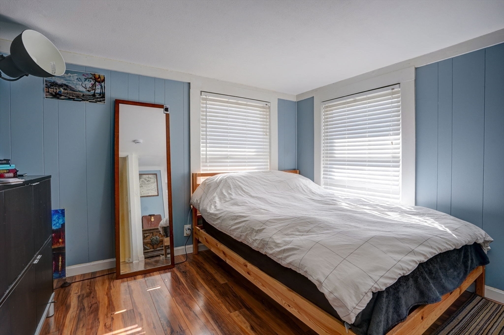 12 Harbor View Ave