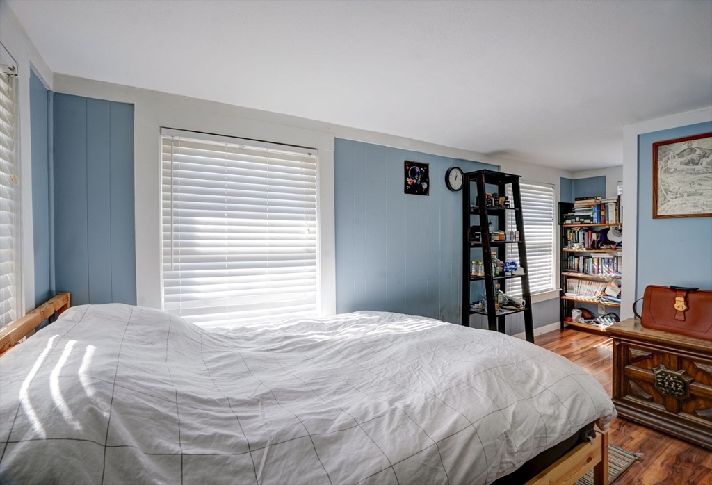 12 Harbor View Ave