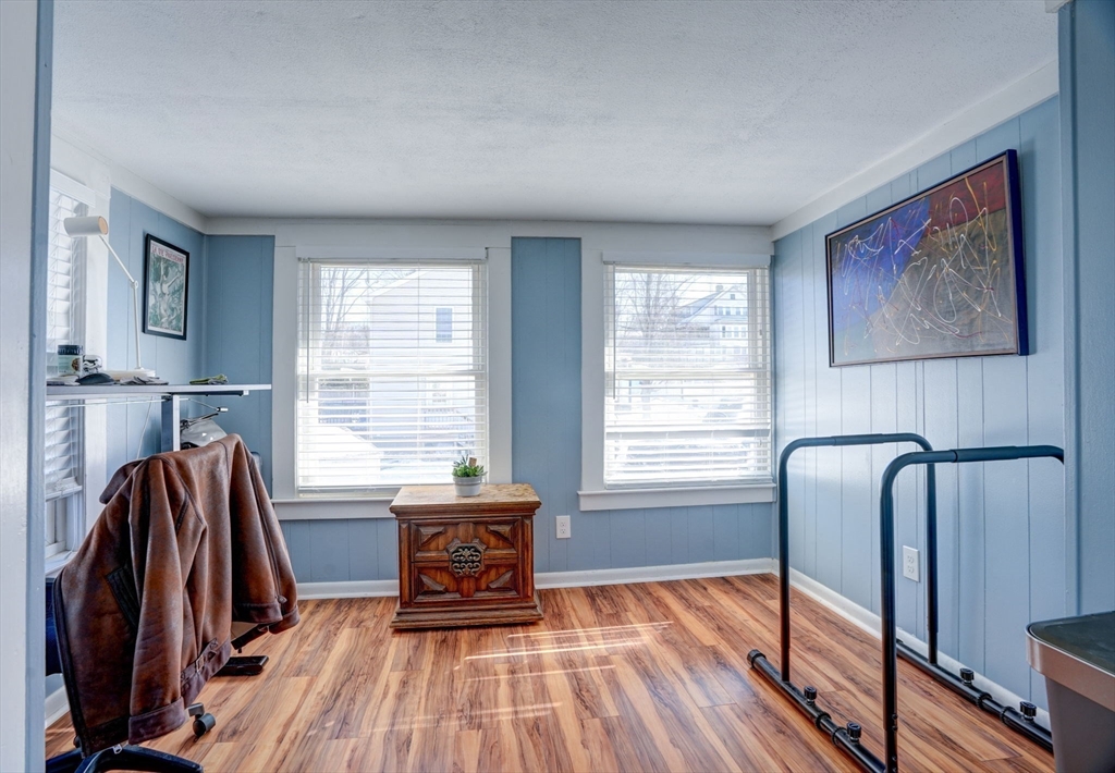 12 Harbor View Ave
