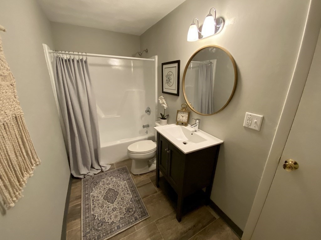 119 Grove # 243