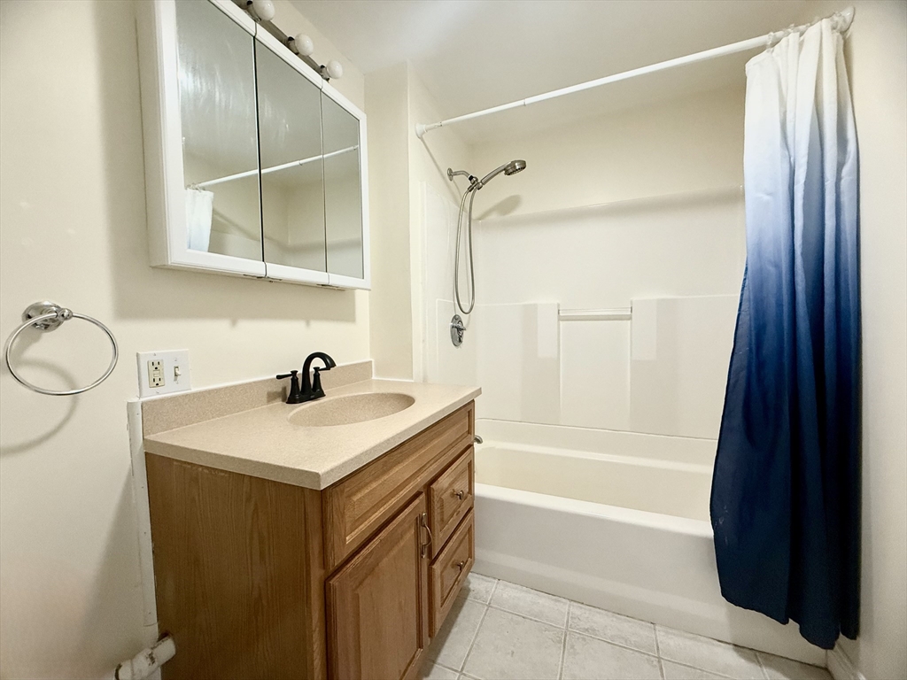 355 Medford St # 2