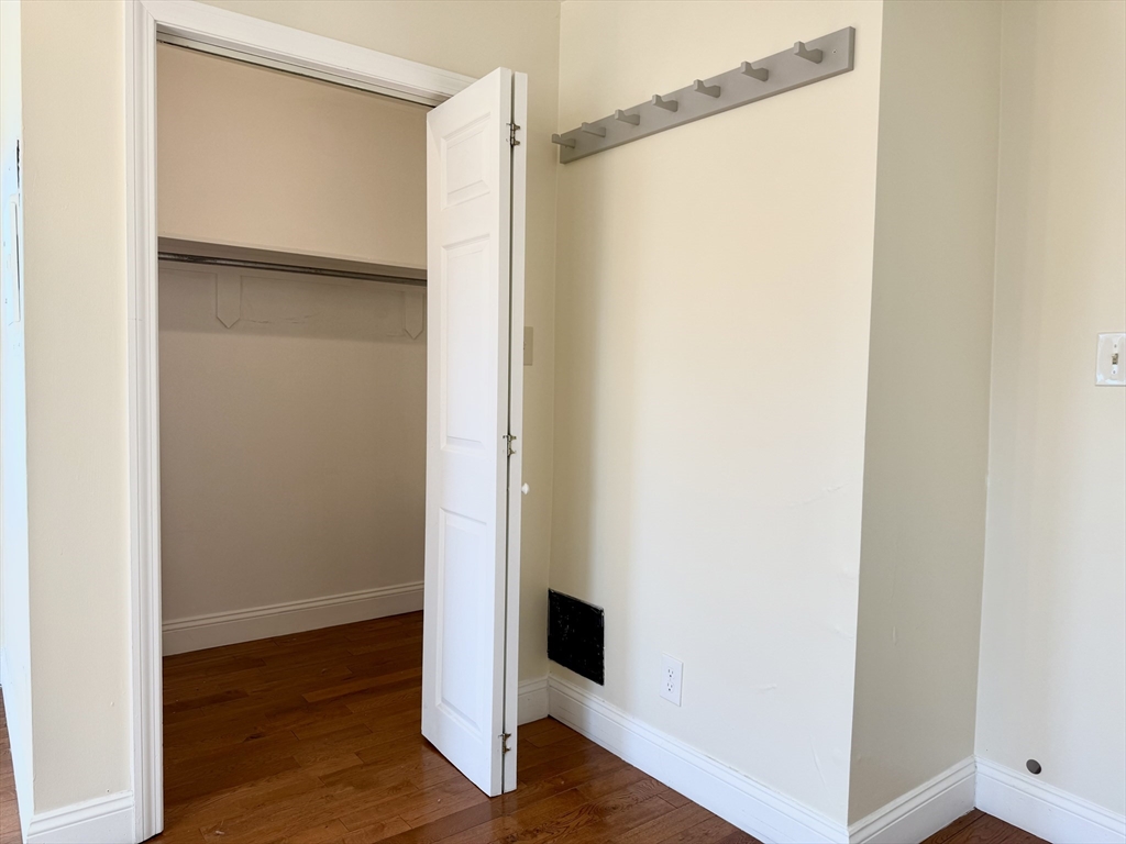 355 Medford St # 2