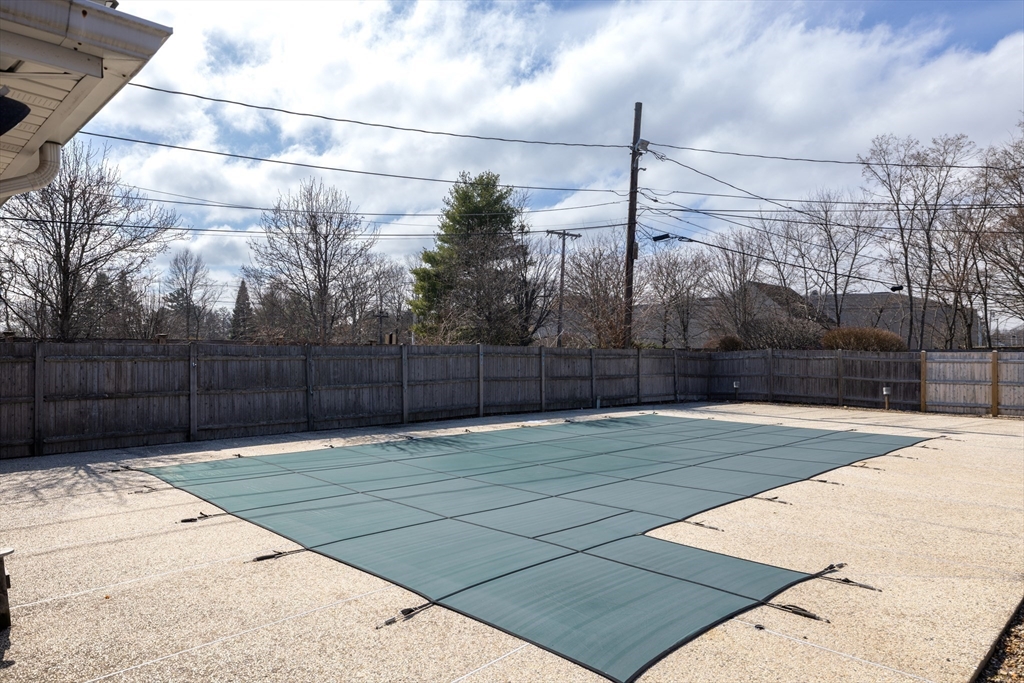 20 Whitman Rd # 4 Unit: 1-4