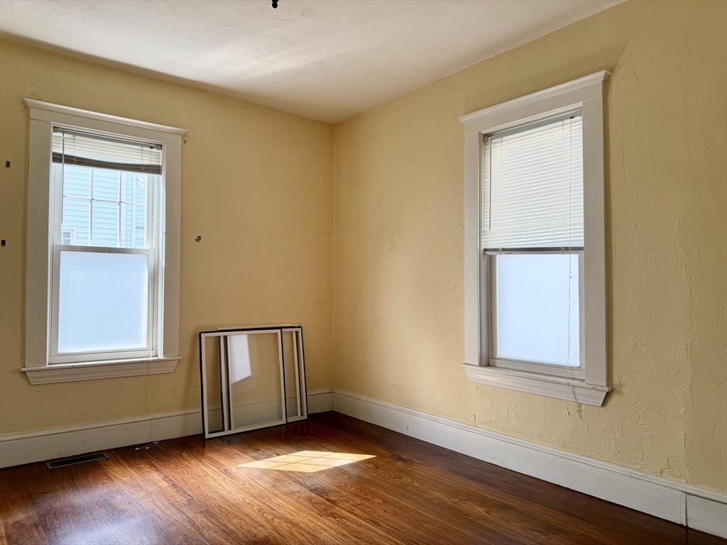 23 Varnum St # 1