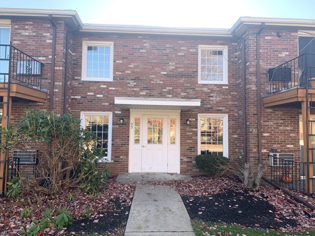 95 Fountain Ln # 14