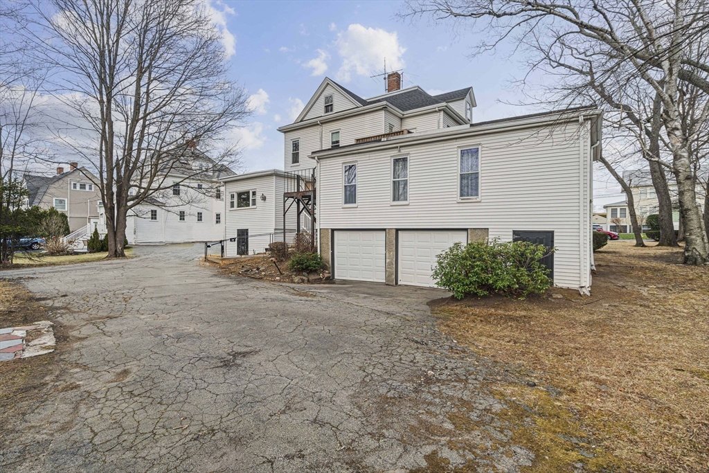 19 Spruce Street