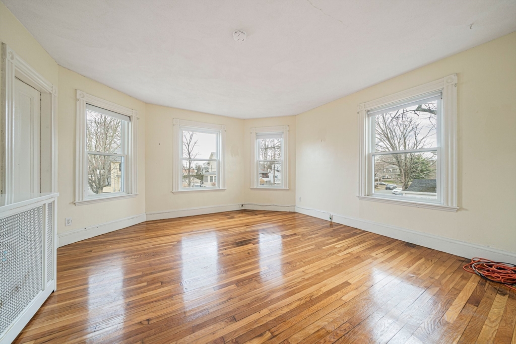 19 Spruce Street