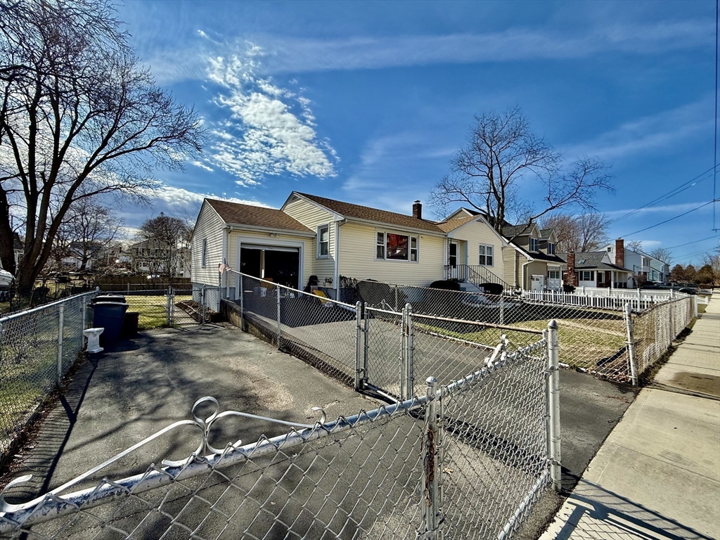 31 John St # 1