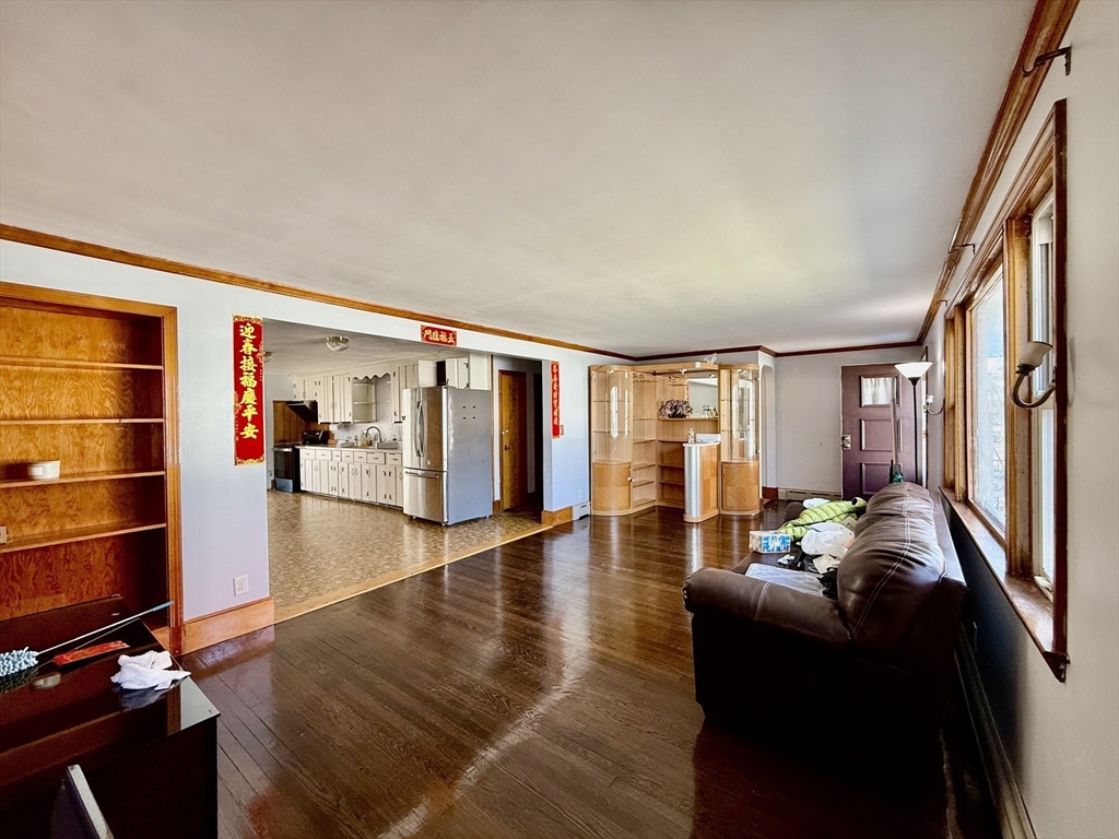 31 John St # 1