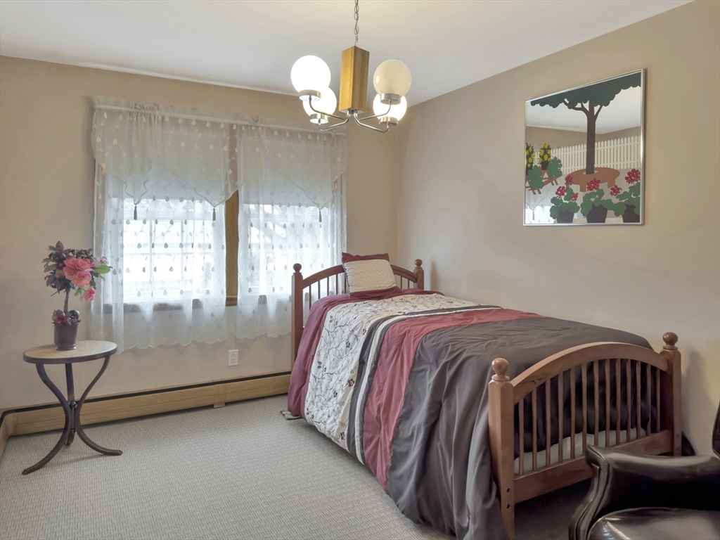 74 Churchill Rd