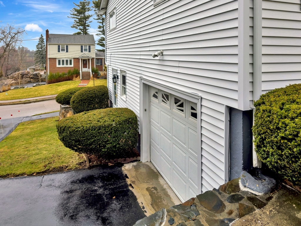 74 Churchill Rd