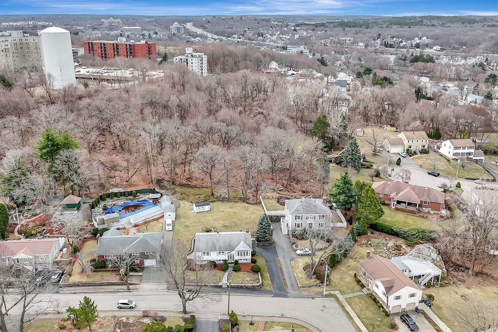 74 Churchill Rd