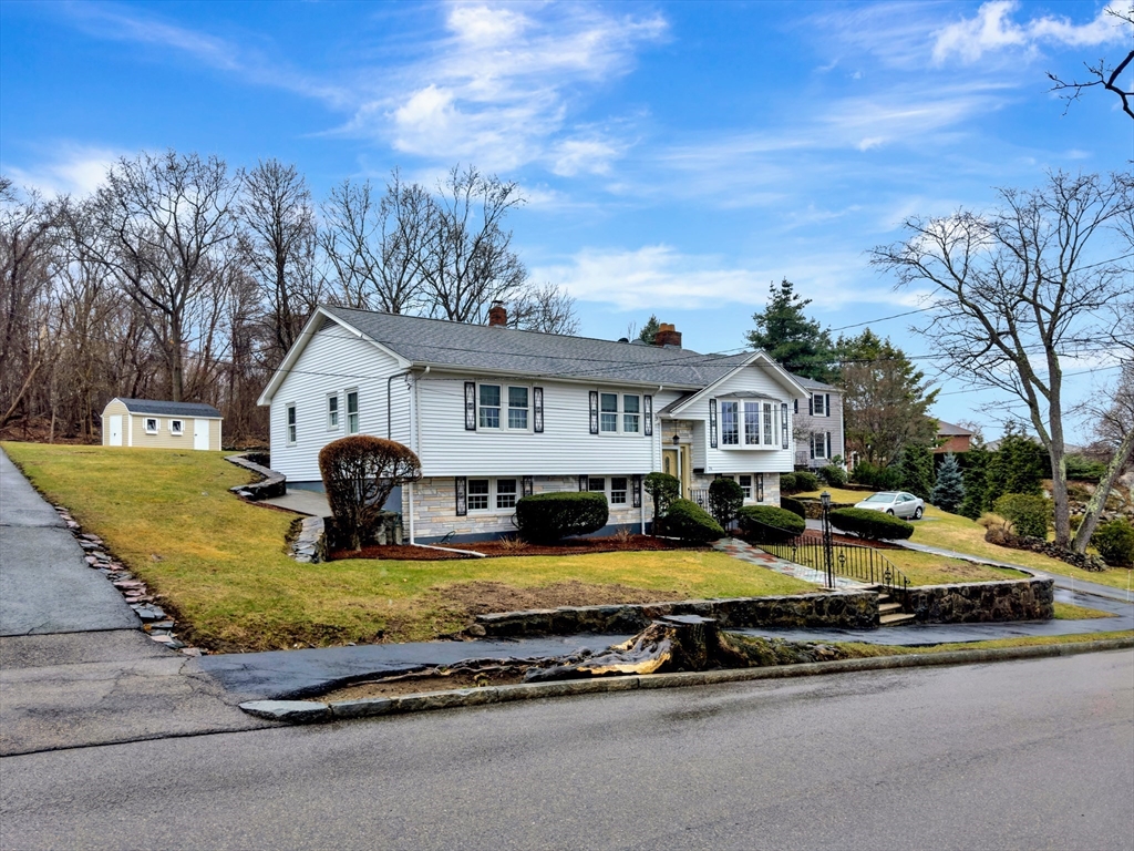 74 Churchill Rd