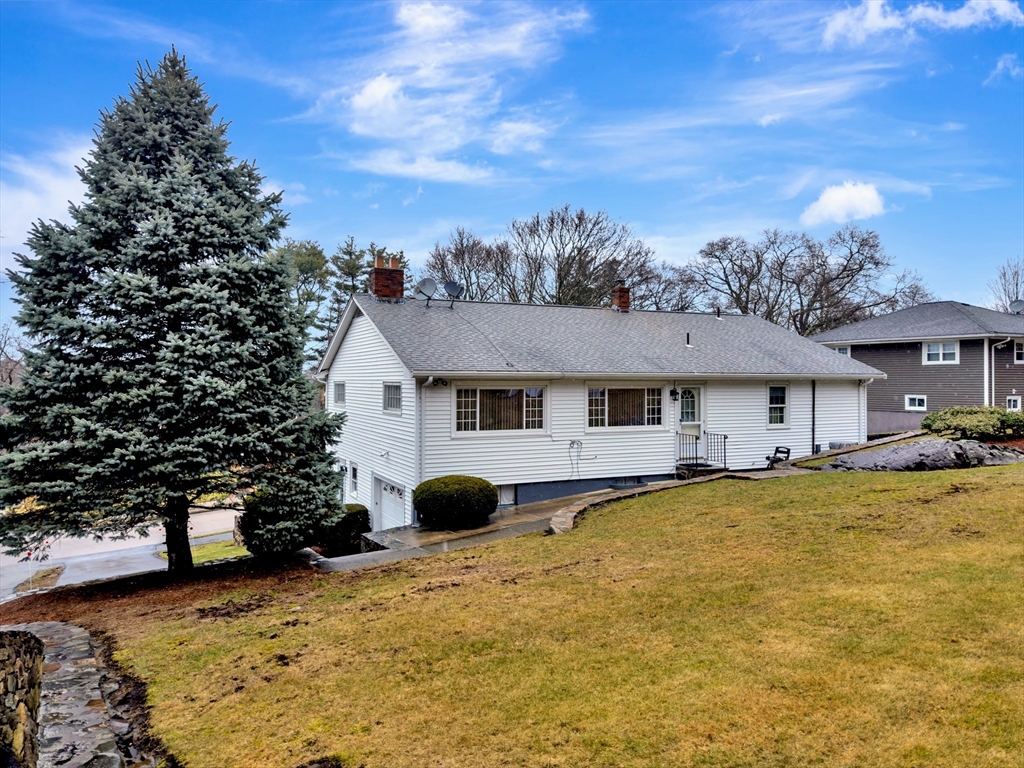 74 Churchill Rd