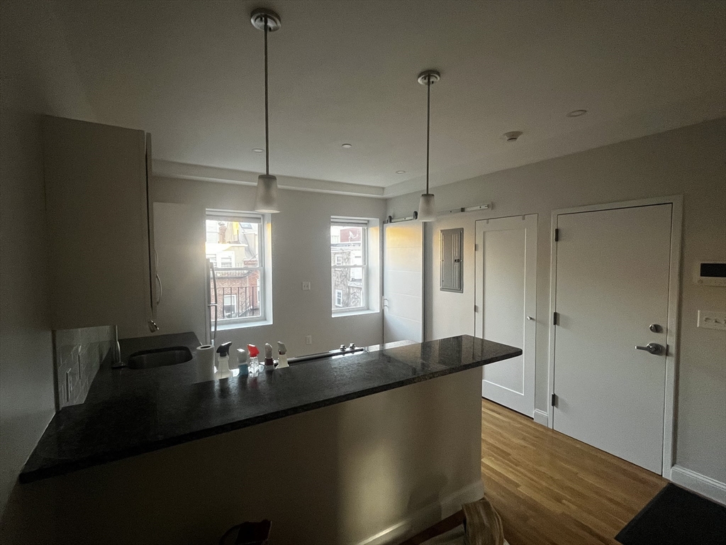 100 Tyler St # 1