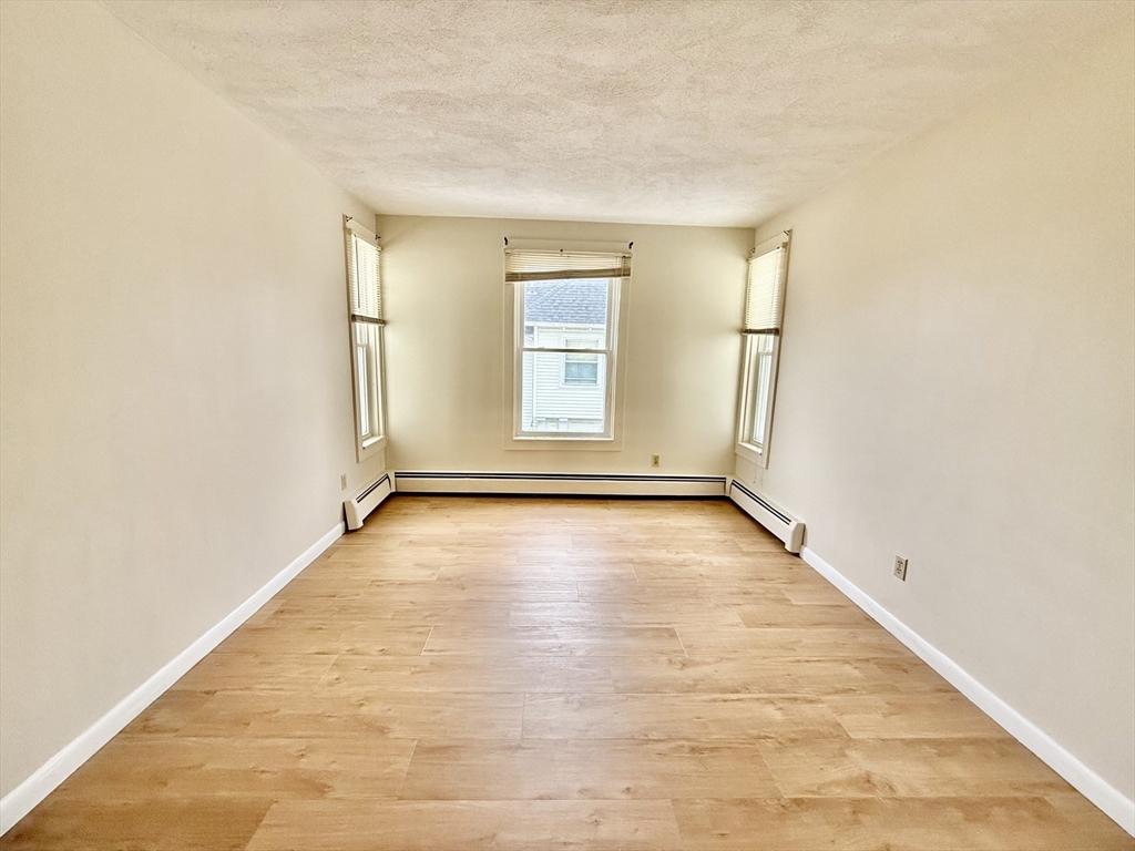 17 Maple St # 2 Unit: #2
