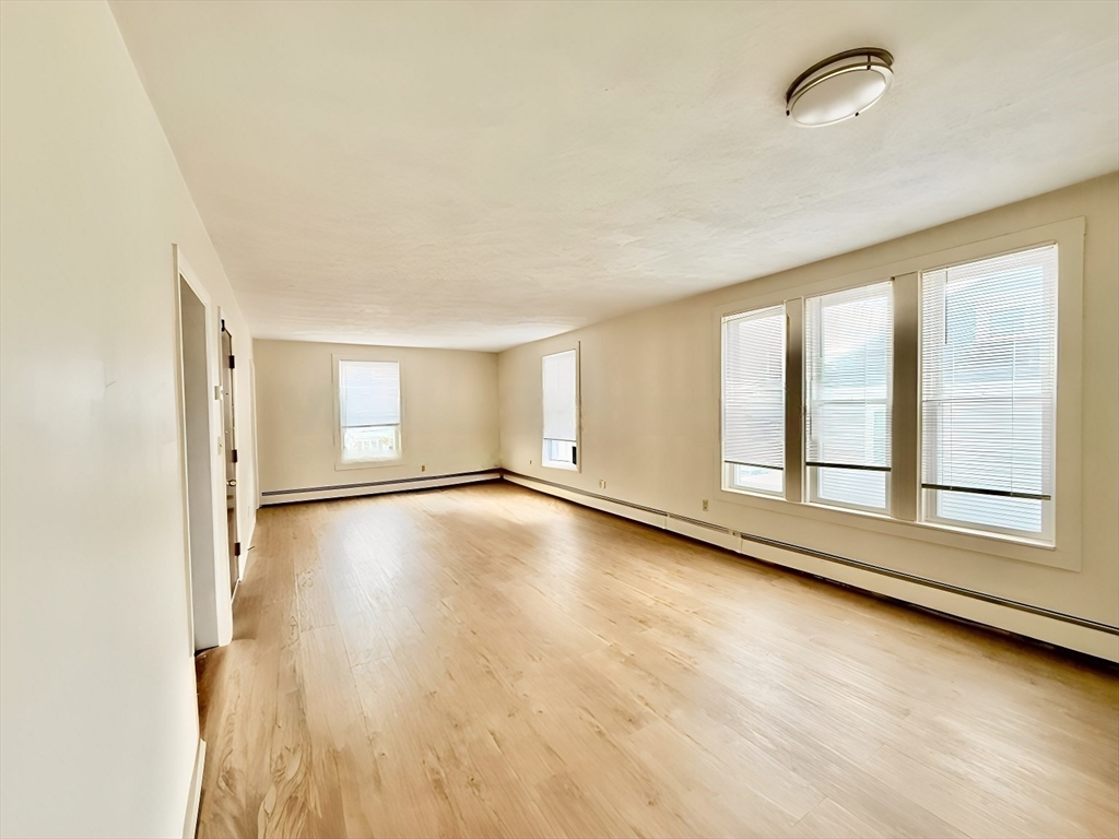 17 Maple St # 2 Unit: #2