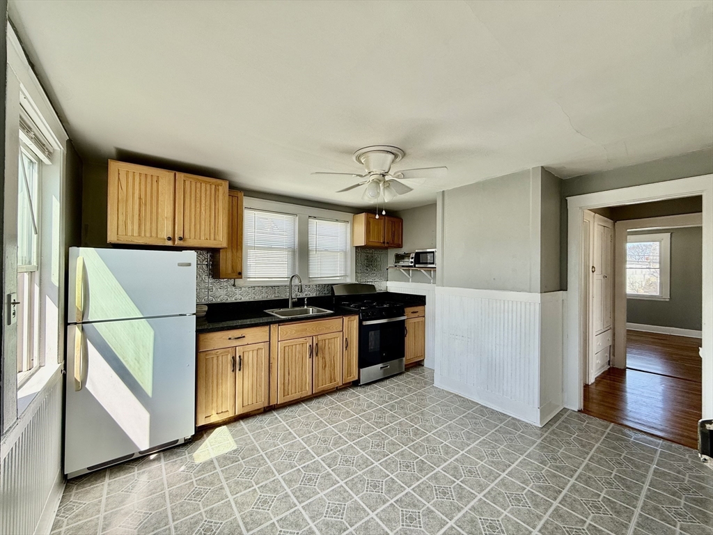 7 Whiton Ave # 2