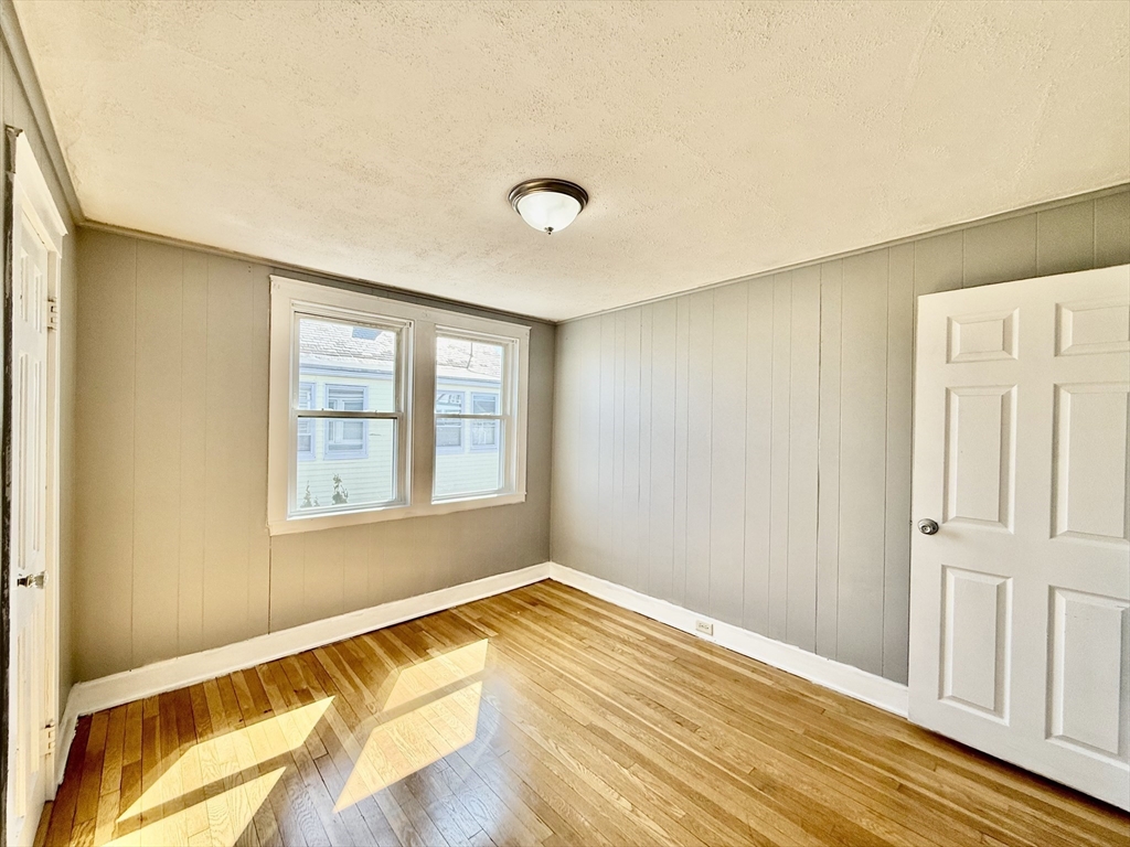7 Whiton Ave # 2