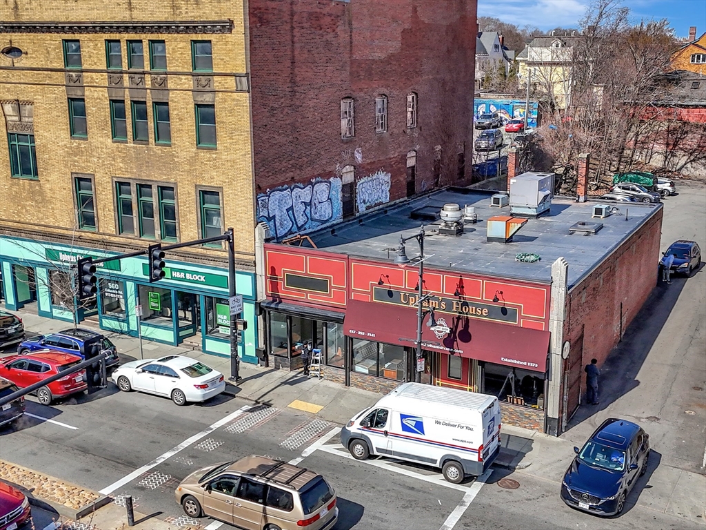564 Columbia Rd