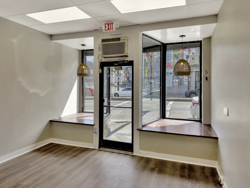 564 Columbia Rd