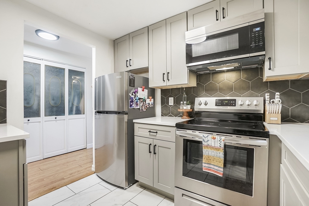 215 Winter St # 3P
