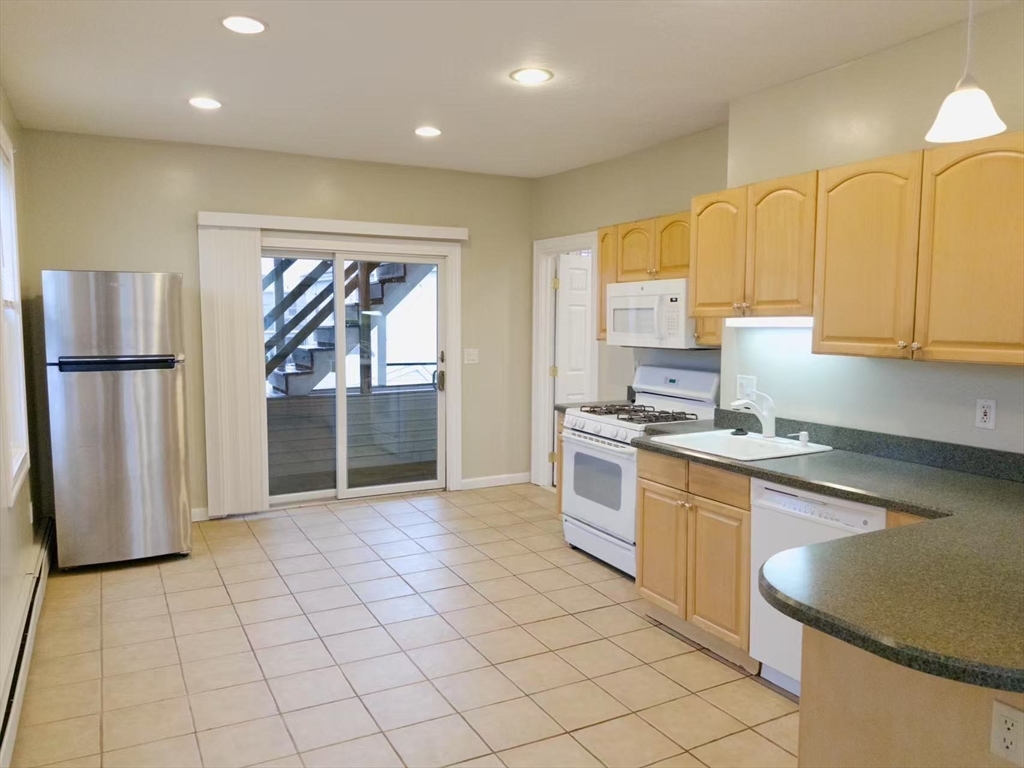 34 Thorndike St # 2