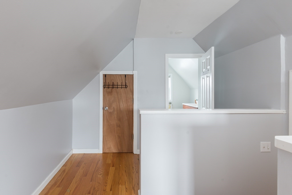 37 Taylor St