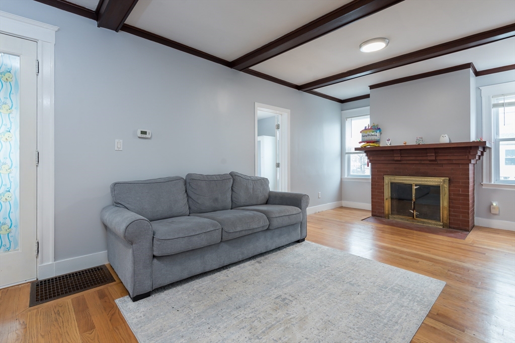 37 Taylor St