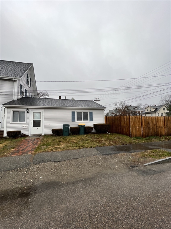 868 Bedford St # 3