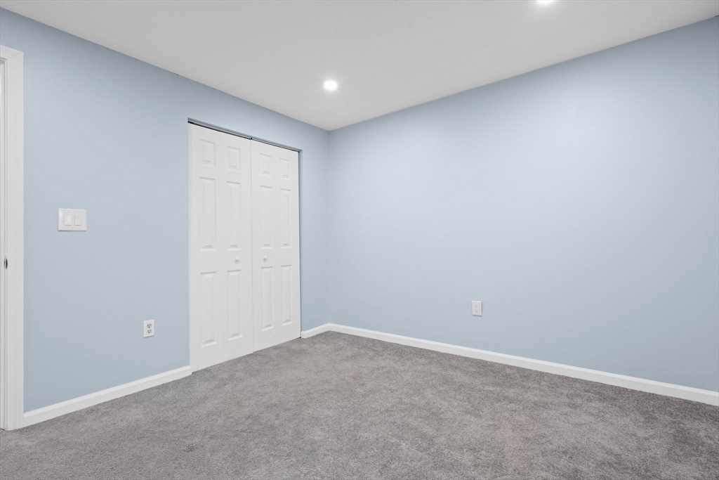 260 N Warren Ave # B8