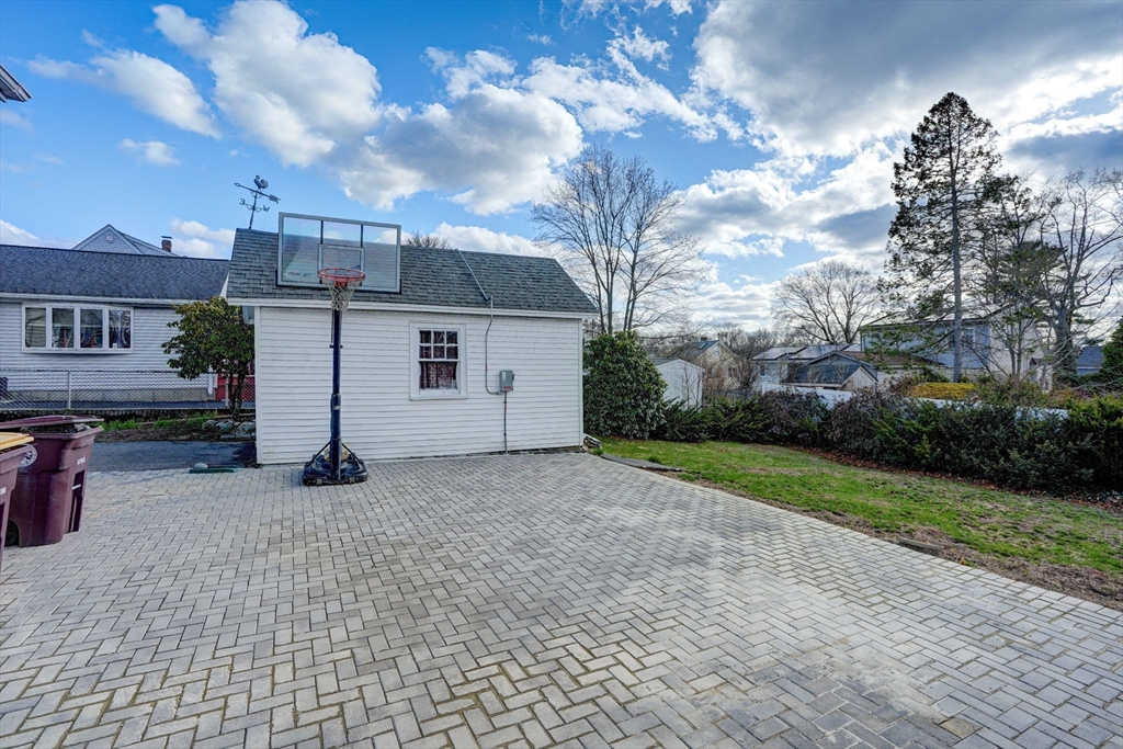 43 Coolidge Ave