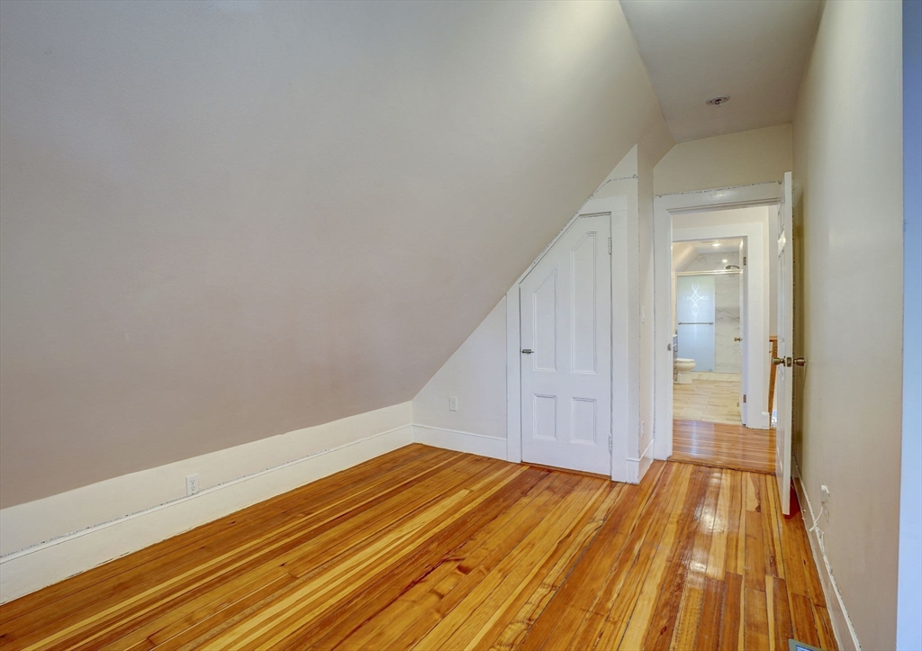31 Rockland St Unit: 2nd floor