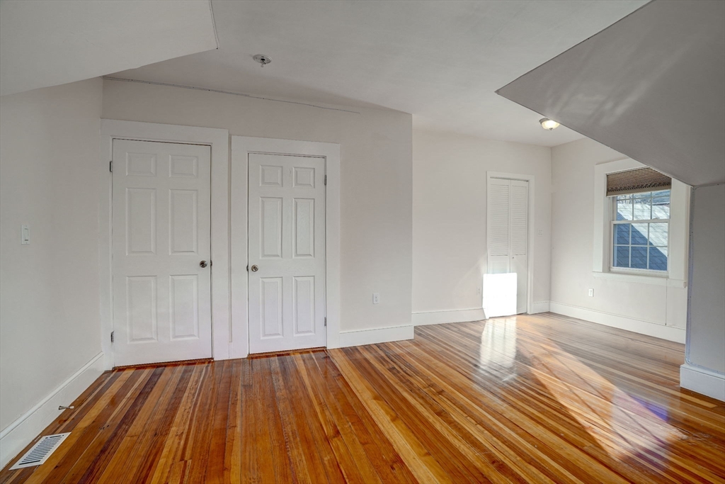 31 Rockland St Unit: 2nd floor