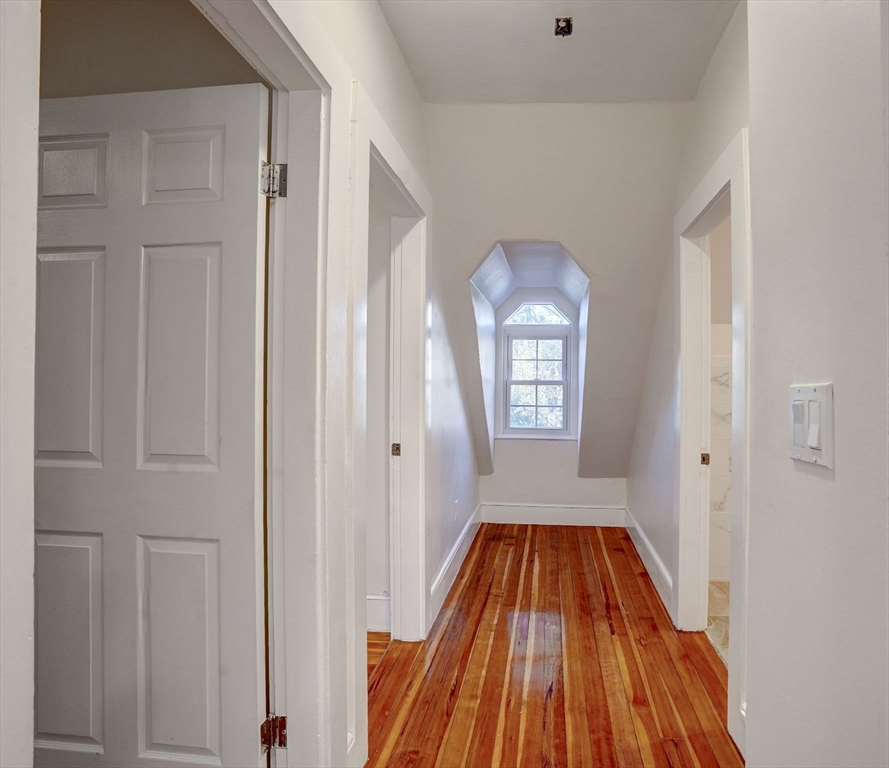 31 Rockland St Unit: 2nd floor