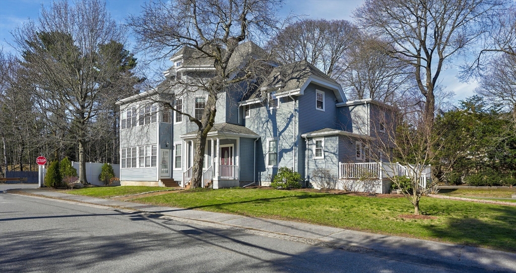 31 Rockland St Unit: 2nd floor