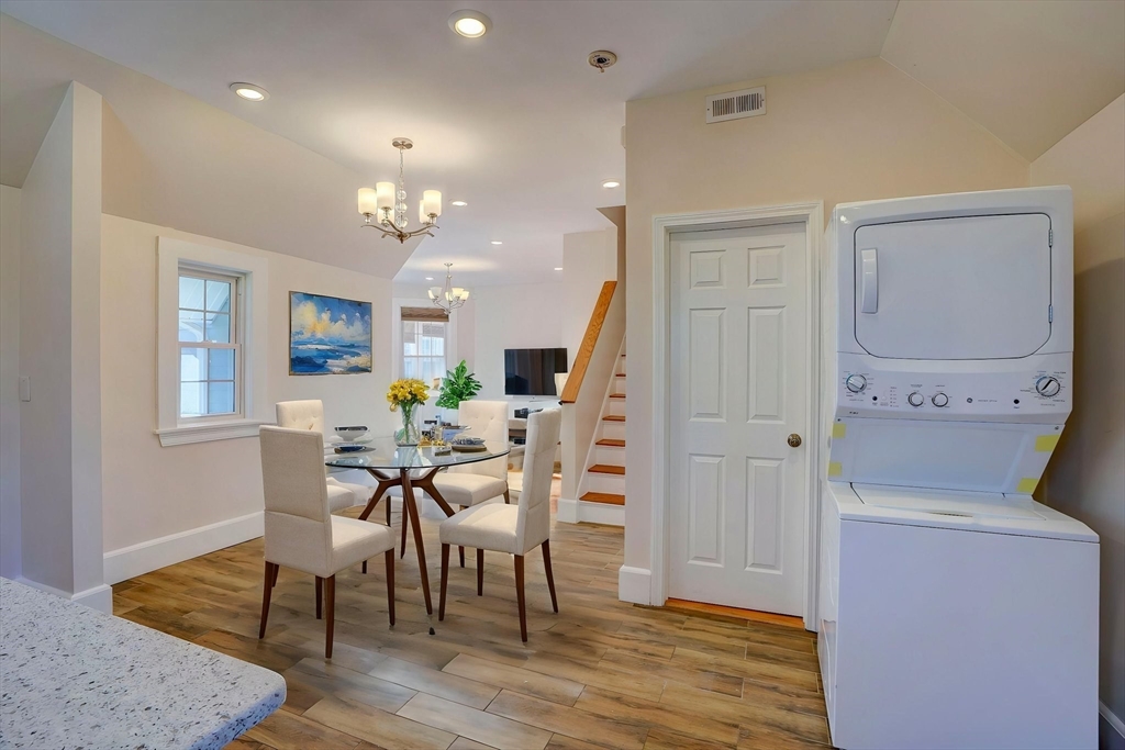 31 Rockland St Unit: 2nd floor