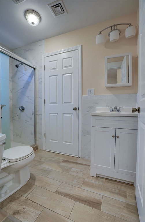 31 Rockland St Unit: 2nd floor